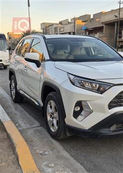 تويوتا راف 4